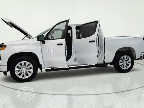 Used 2026 Chevrolet Silverado 1500 Custom AWD/4WD image 11