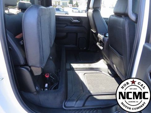 Used 2025 GMC Sierra 2500 AT4 image 68