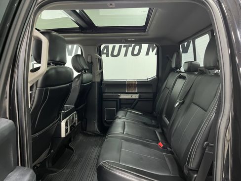 Used 2019 Ford F150 Lariat w/ Equipment Group 502A Luxury AWD/4WD image 30