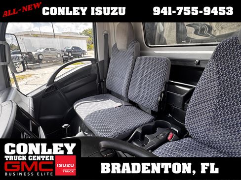 Used 2023 Isuzu NPR RWD image 18