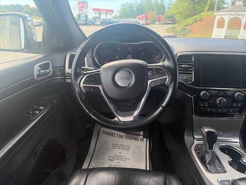Used 2021 Jeep Grand Cherokee Limited w/ Trailer Tow Group IV AWD/4WD image 14