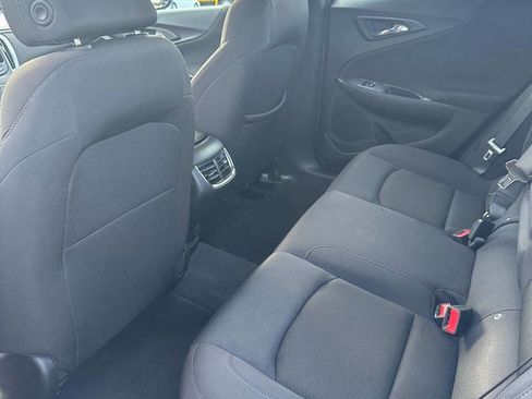 Used 2023 Chevrolet Malibu LT image 9