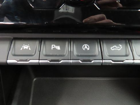 Used 2022 GMC Sierra 1500 AT4 w/ AT4 Premium Package image 68