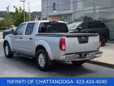 Used 2018 Nissan Frontier SV RWD image 3