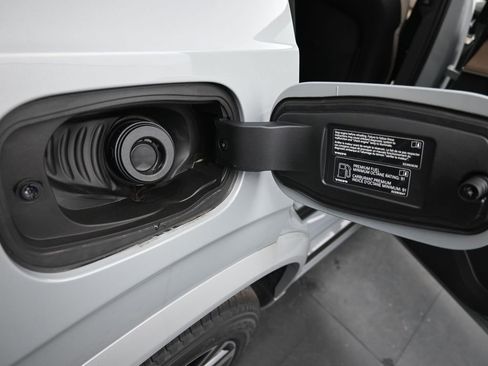 New 2026 Volvo XC90 B5 Core AWD/4WD image 18