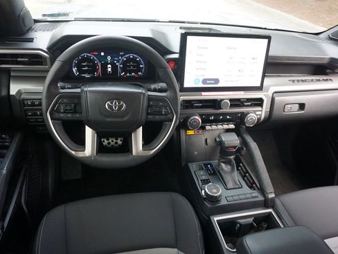 Used 2024 Toyota Tacoma TRD Sport w/ TRD Sport Upgrade Package AWD/4WD image 5