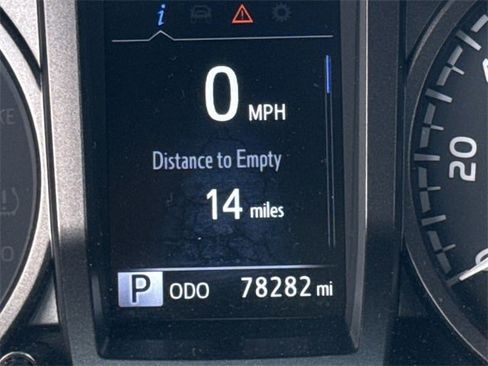 Used 2021 Toyota Tacoma TRD Off-Road image 18