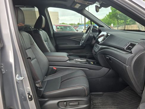 Certified 2024 Honda Passport TrailSport image 26