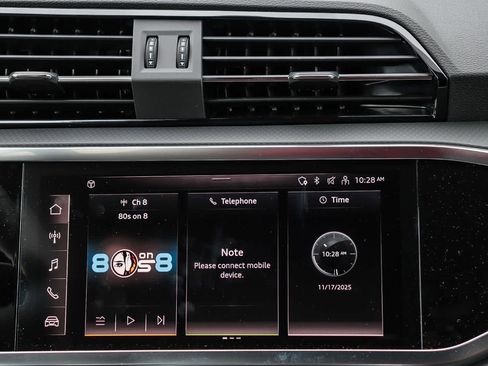 New 2025 Audi Q3 2.0T Premium image 19