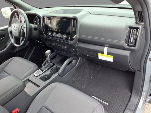 New 2026 Nissan Frontier SV w/ Tow Package AWD/4WD image 11