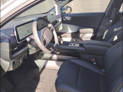 New 2025 Hyundai Ioniq 6 SEL image 20