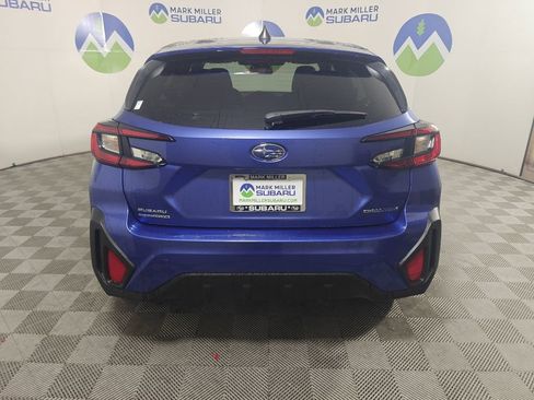 Used 2025 Subaru Crosstrek 2.0i image 3