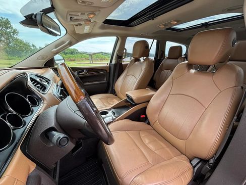 Used 2017 Buick Enclave Leather w/ Enclave Sport Touring Edition FWD image 12