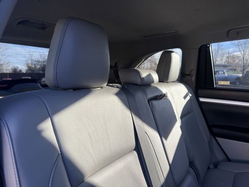 Certified 2018 Toyota Highlander XLE image 19