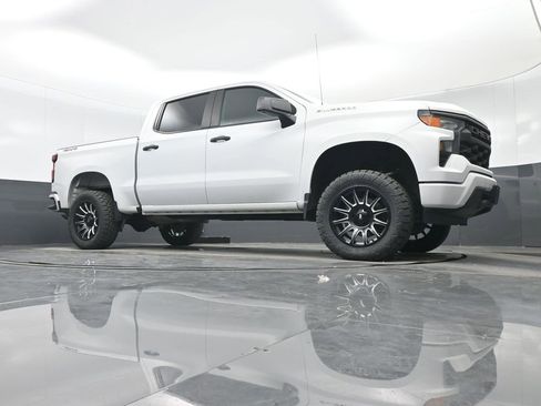 Used 2022 Chevrolet Silverado 1500 Custom image 32