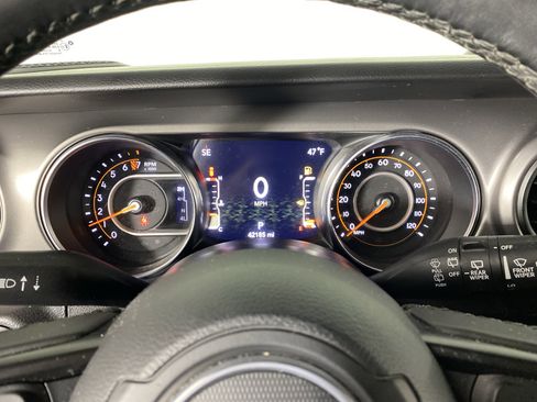 Used 2022 Jeep Wrangler Unlimited Sport image 23