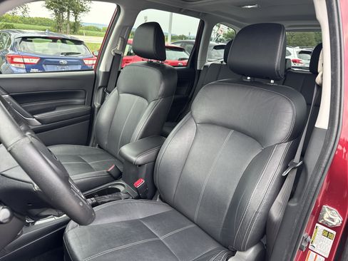 Used 2018 Subaru Forester 2.5i Touring w/ Popular Package #3B AWD/4WD image 15