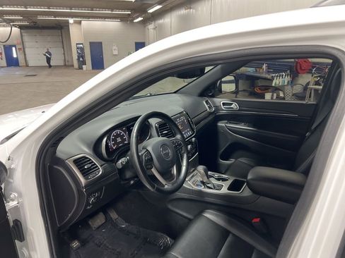 Used 2020 Jeep Grand Cherokee Limited RWD image 21