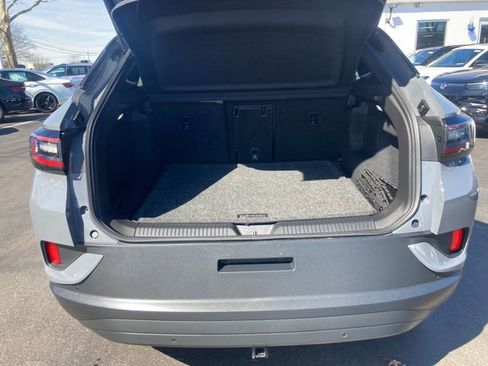 Certified 2024 Volkswagen ID.4 Pro S image 17