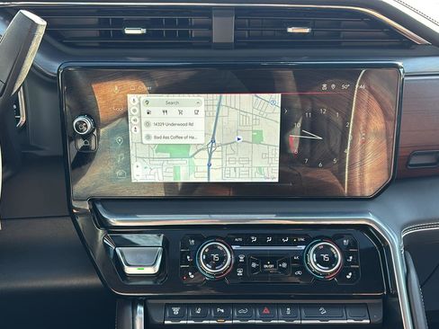 Certified 2025 GMC Sierra 2500 Denali Ultimate image 36