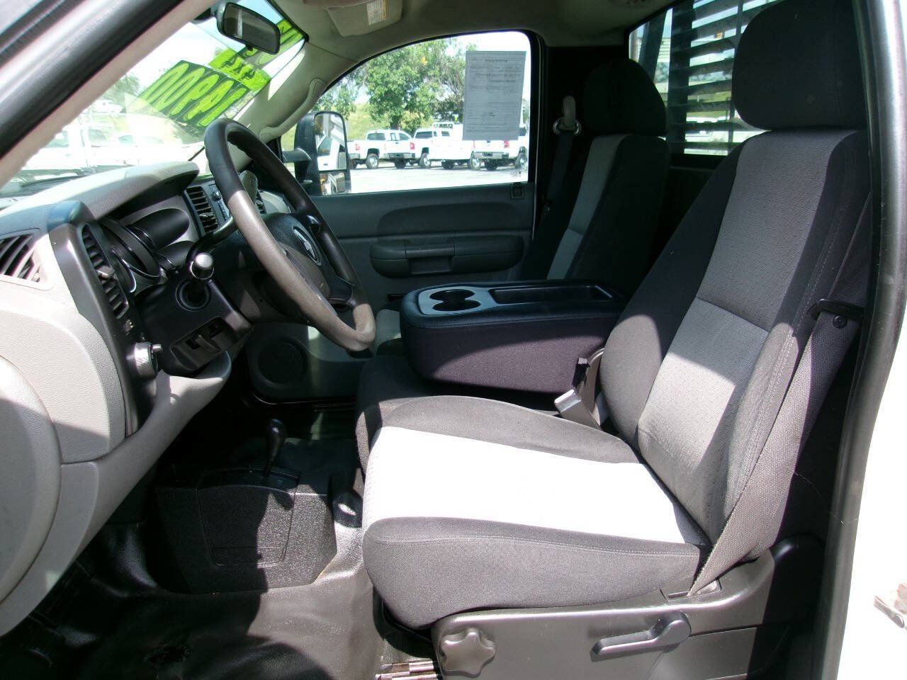 Used 2007 Chevrolet Silverado 3500 W/T AWD/4WD image 11
