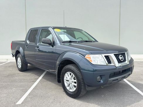 Used 2017 Nissan Frontier SV AWD/4WD image 8