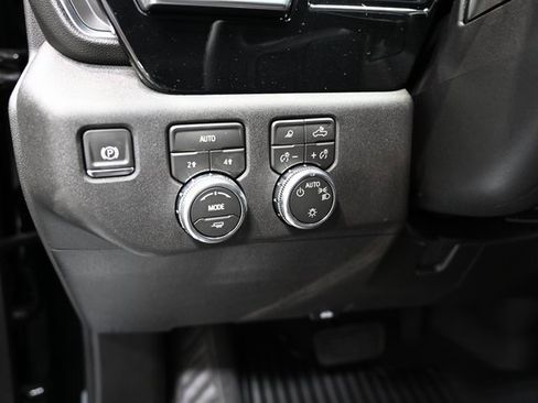 New 2026 GMC Sierra 1500 SLE w/ Preferred Package image 23