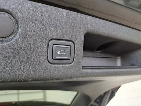 Used 2022 Chevrolet Equinox RS FWD image 29