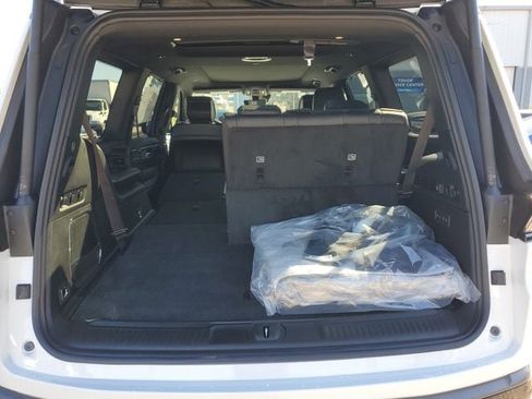 New 2026 Jeep Grand Wagoneer Limited image 9