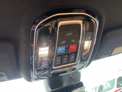 Used 2024 Jeep Grand Cherokee Summit image 27