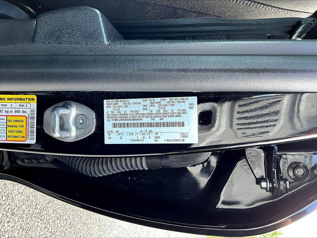 Used 2025 Ford Escape Active AWD/4WD image 21