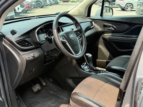 Used 2020 Buick Encore Preferred FWD image 18