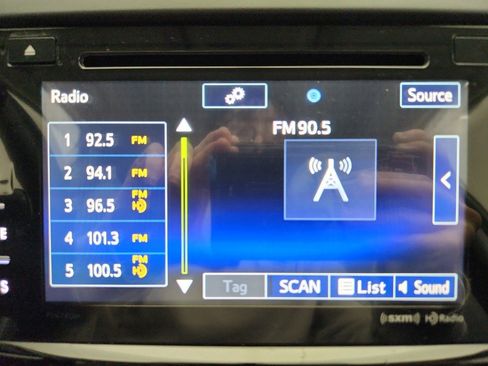 Used 2017 Subaru Forester 2.5i Premium w/ All-Weather Package image 19