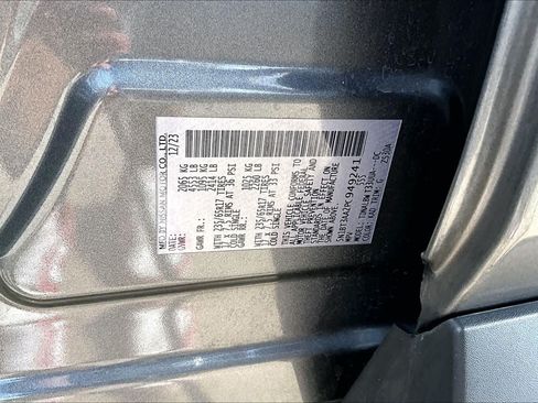 Used 2023 Nissan Rogue S FWD image 34
