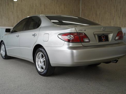 Used 2003 Lexus ES 330 4dr Sdn image 7