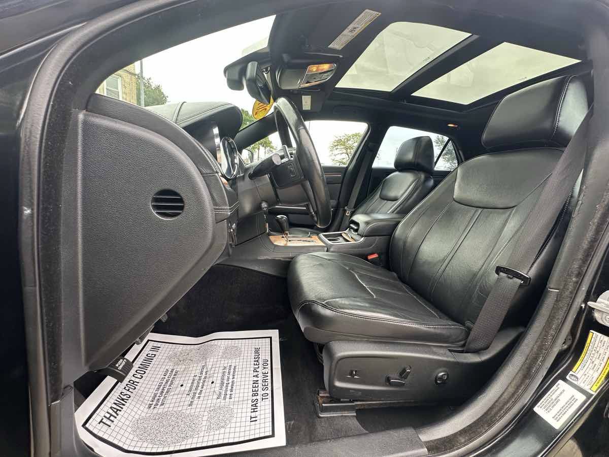 Used 2014 Chrysler 300 C w/ Harman/Kardon Audio Group RWD image 11