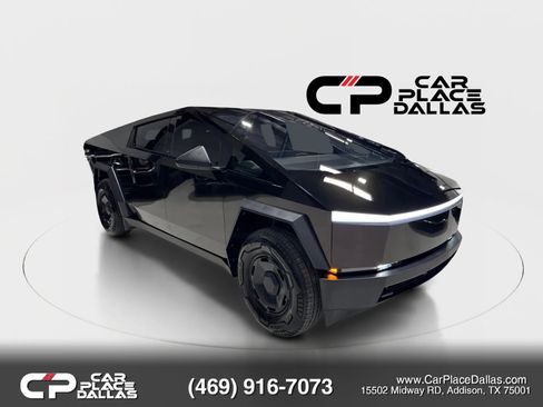 Used 2025 Tesla Cybertruck 2WD Crew Cab image 8