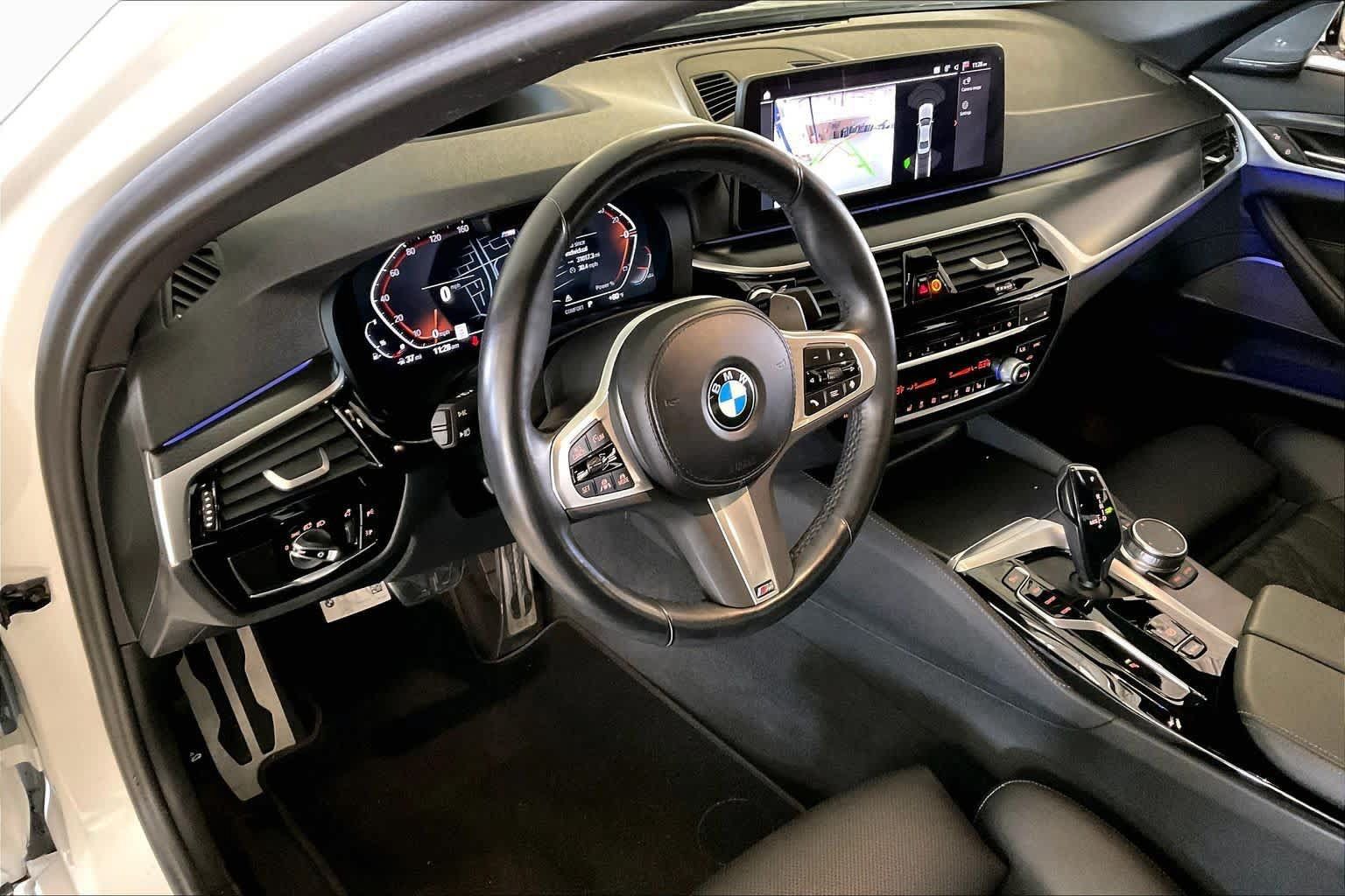 Used 2023 BMW 540i w/ M Sport Package RWD image 16