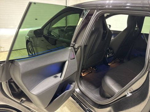 Used 2025 BMW iX M60 image 37