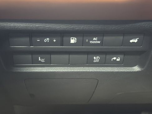 Used 2025 Mitsubishi Outlander SEL AWD/4WD image 26