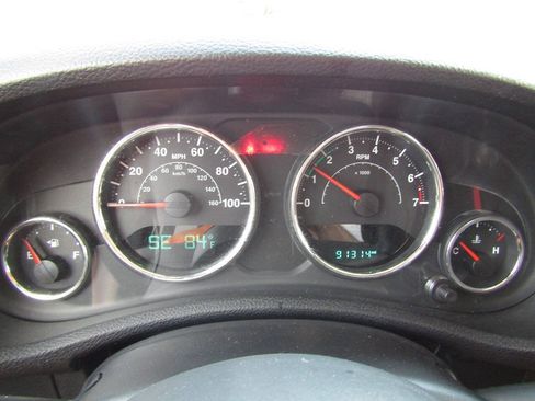 Used 2014 Jeep Wrangler Unlimited Sport w/ Quick Order Package 23S AWD/4WD image 11