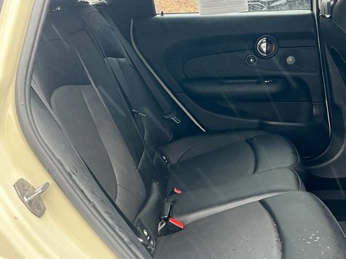 Used 2017 MINI Cooper Clubman image 10