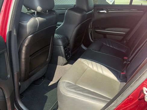 Used 2023 Chrysler 300 C RWD image 9