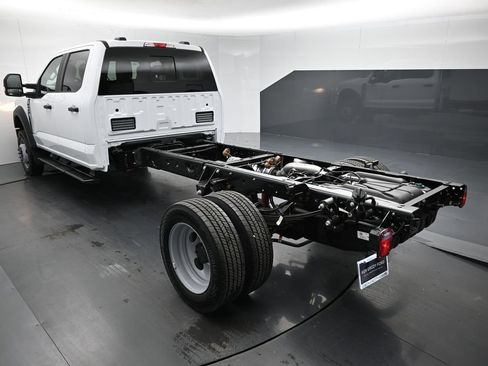 New 2026 Ford F450 XL w/ XL Chrome Package image 6