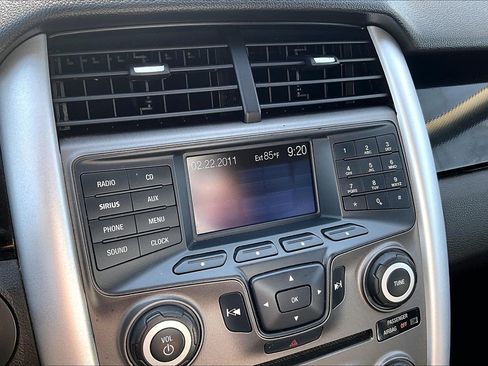 Used 2011 Ford Edge SE FWD image 28