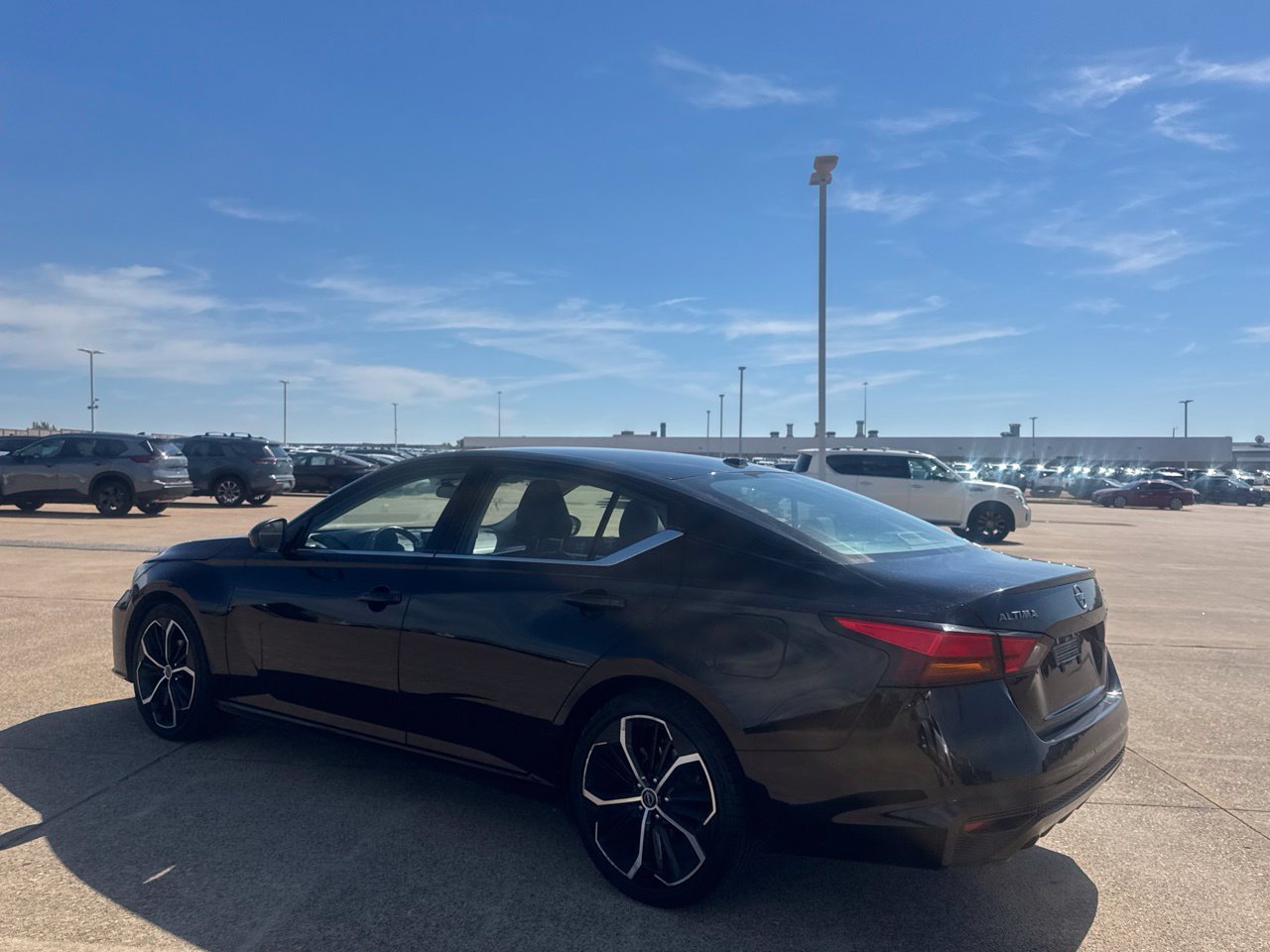 Certified 2024 Nissan Altima 2.5 SR FWD image 16