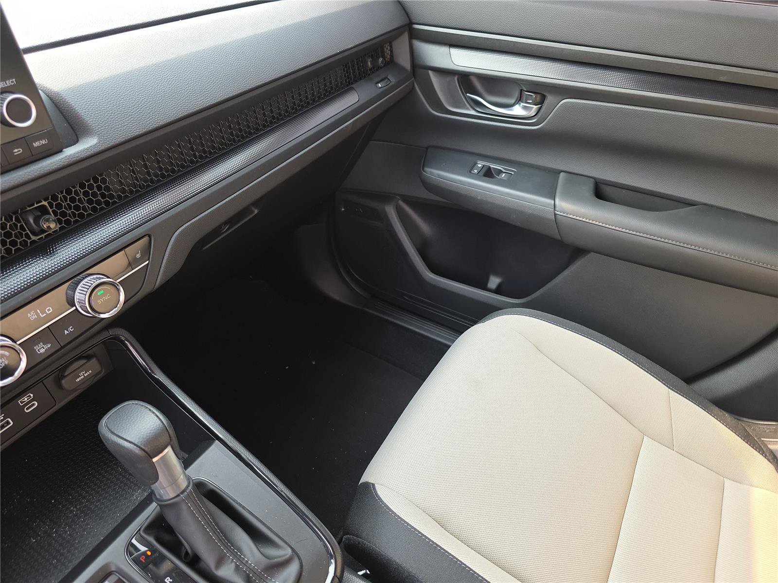 Used 2024 Honda CR-V EX image 33