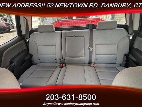 Used 2018 Chevrolet Silverado 1500 Custom w/ Custom Value Package AWD/4WD image 15