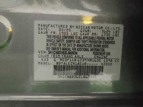 Used 2025 Nissan Versa S w/ Trunk Package FWD image 33