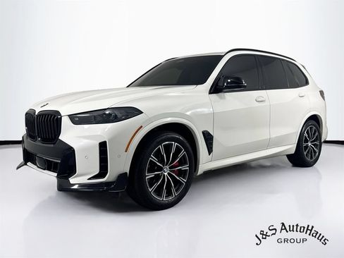 Used 2024 BMW X5 xDrive40i w/ M Sport Package AWD/4WD image 3